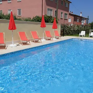 Ester Apartment Umag